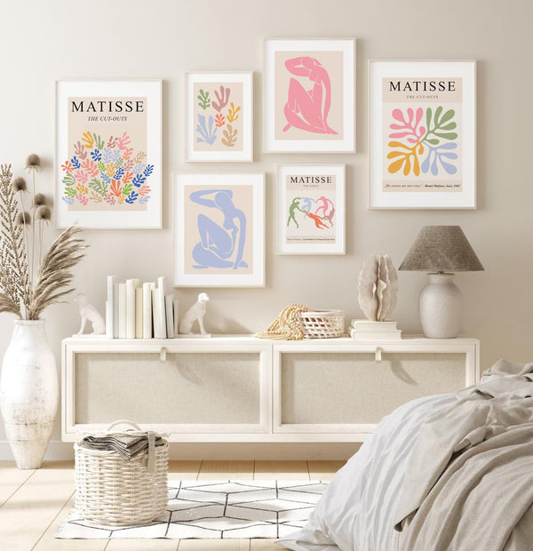 Henri Matisse er manden bag nogle af verdens mest kendte plakater. Sammen med Pablo Picasso har de skabt den ideelle plakat til stuen, hjemmet og værelset. De populære plakater kommer i Orange, Lyserød, Blå, Grøn & også i de helt store størrelser som 70x100 & 50x70. Der kan tilkøbes ramme & Berggruen på tilbud.