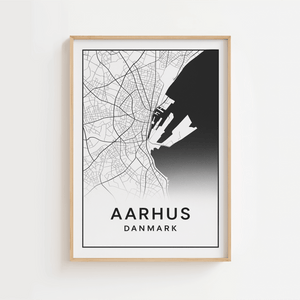 Sort/hvid Aarhus havn kortplakat med detaljeret kortdesign. Moderne og minimalistisk byplakat til boligindretning eller gave.