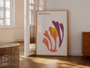 Sunrise Leaves Matisse plakat med abstrakte blade i orange og lilla samt gul cirkel – moderne vægkunst inspireret af Henri Matisse.