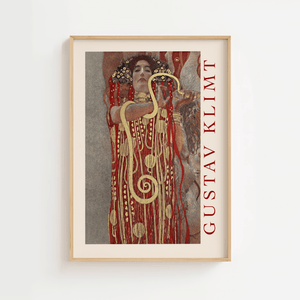 Hygieia plakat – Gustav Klimt kunstplakat med rød kjole og gyldne ornamenter