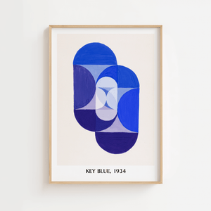 Key Blue 1934 plakat med blå abstrakte former og minimalistisk design