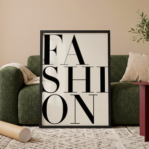 Typografisk plakat med ordet Fashion i sort og hvid minimalistisk design