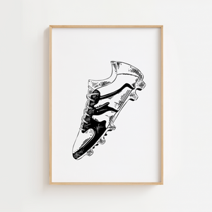 Opdag vores stilfulde fodboldsko plakat. Perfekt til fodboldfans og sportsentusiaster. Tilføj et sporty præg til væggen med denne moderne sportsplakat 