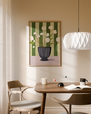 Hvide Blomster i Sort Vase