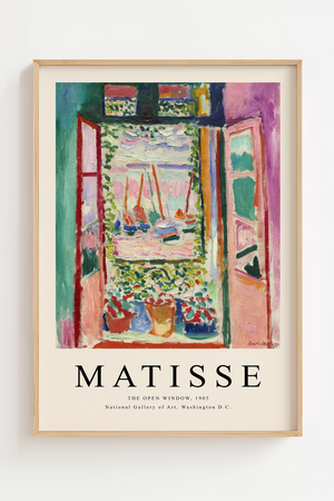 Matisse plakat med åbent vindue, blomster og farverigt havnemotiv fra 1905.