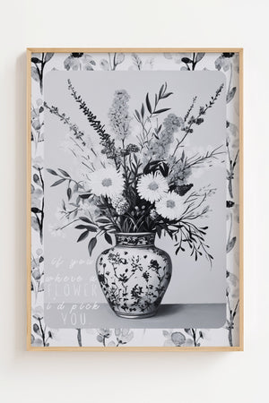 Blomsterbuket i orientalsk vase plakat med detaljeret sort-hvidt motiv