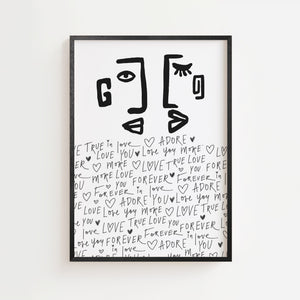 Forelsket ansigt plakat med abstrakt line art og håndskrevne kærlighedsord, sort ramme
