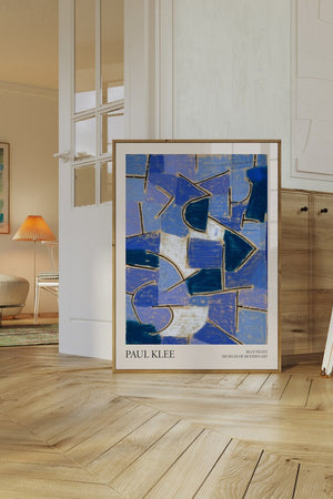 Paul Klee udstillingsplakat – Blue Night, Museum of Modern Art, dyb blå abstrakt kunst til væggen