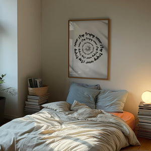 Never stop trying spiral plakat i egetræsramme over seng